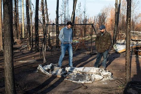 Fire-ravaged N.W.T. hamlet asks for independent inquiry as it looks to rebuild